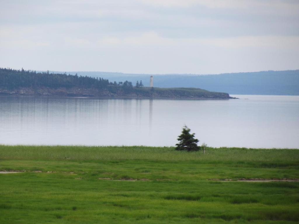 Shepody Bay Inn Hopewell Cape Extérieur photo